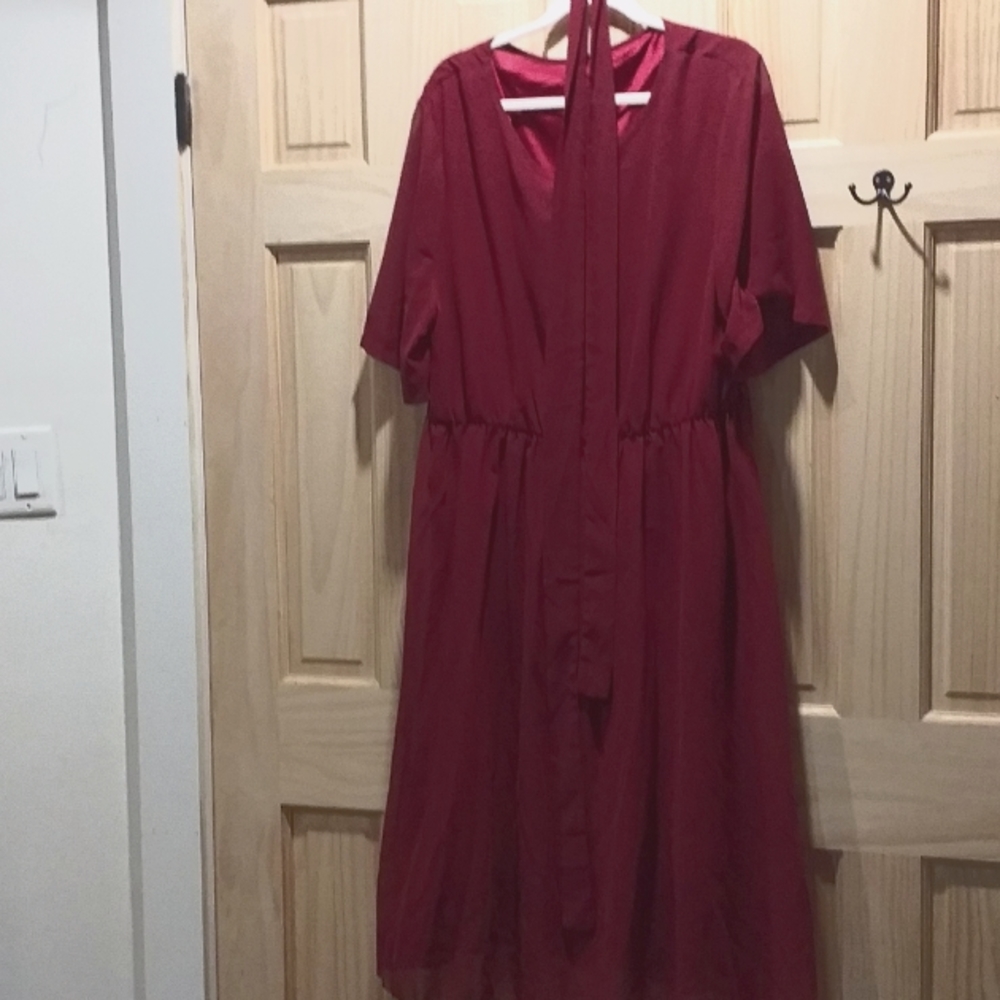 Burgandy Shein 2x mid calf length dress